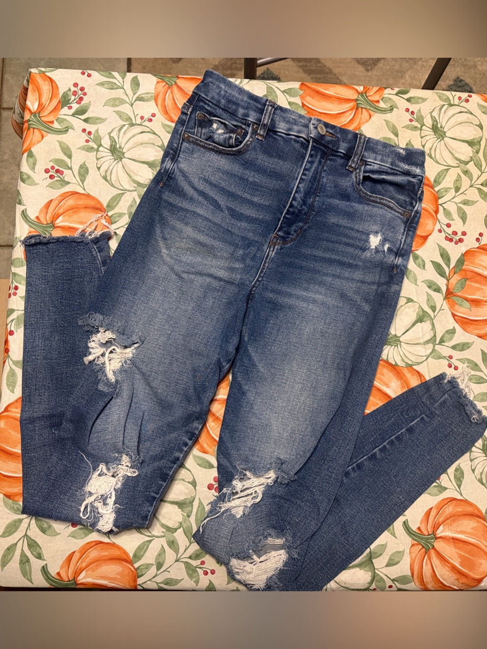 American Eagle Outfitters Ripped Dark Blue Skinny Jeans